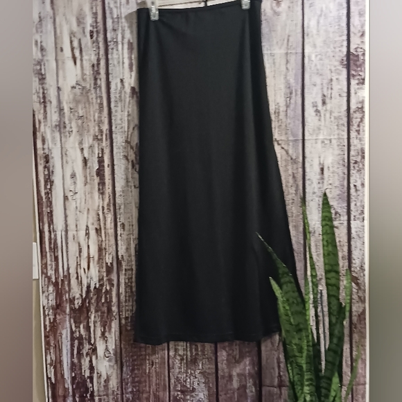 Black maxi skirt with side split sz lg - Picture 3 of 8